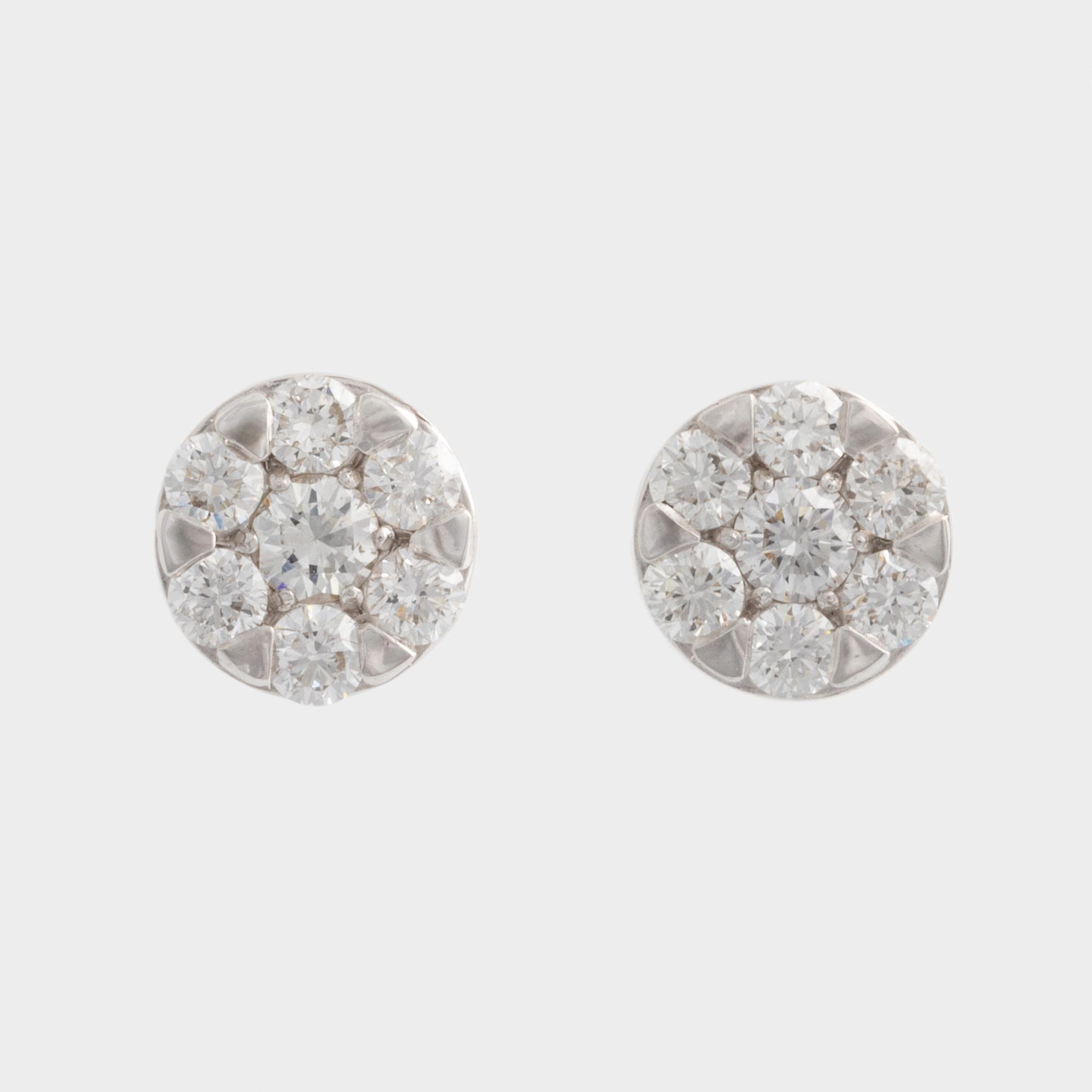 Earrings with brilliant-cut diamonds.