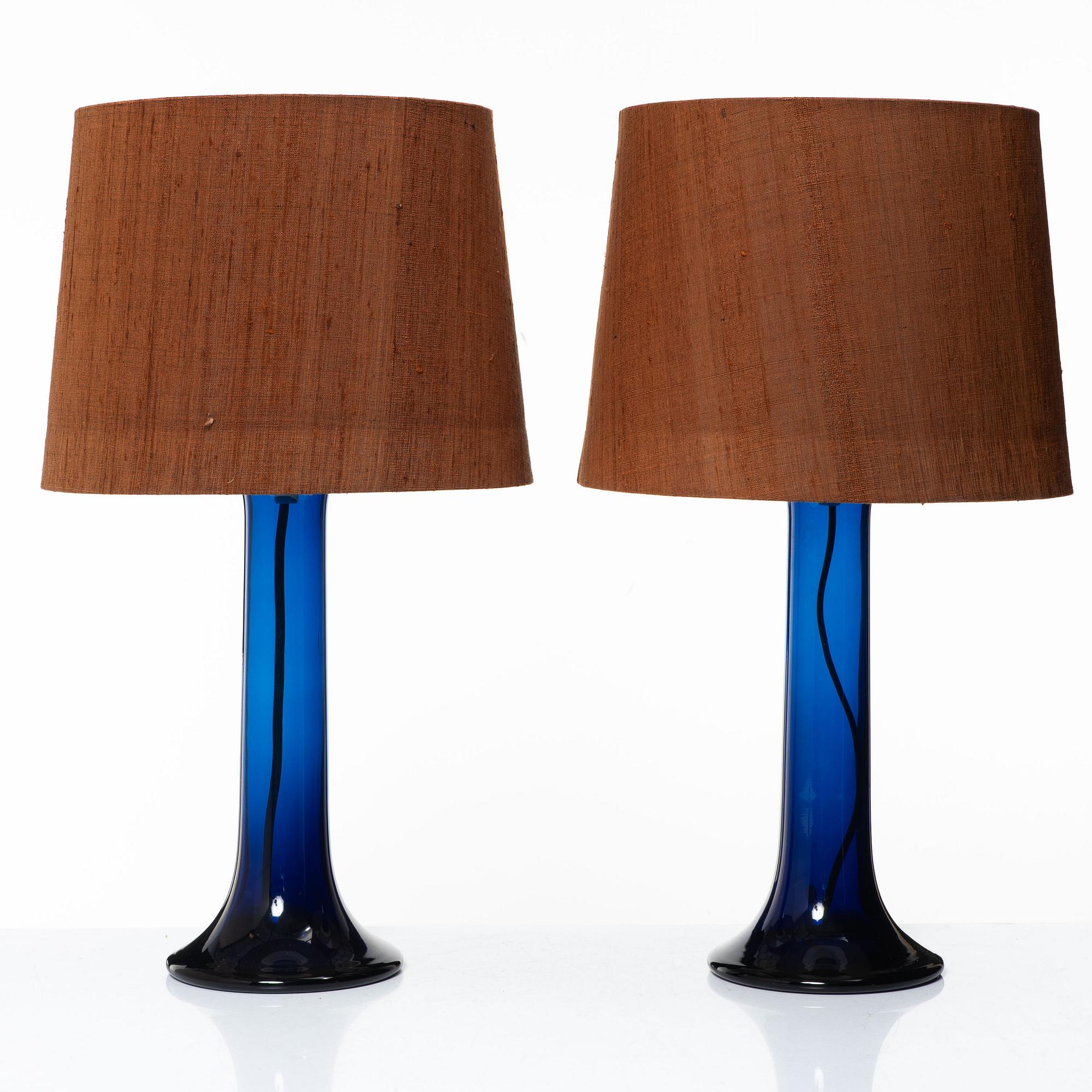 Uno & Östen Kristiansson, a pair of table lamps, Luxus, Vittsjö, 1960s/70s.
