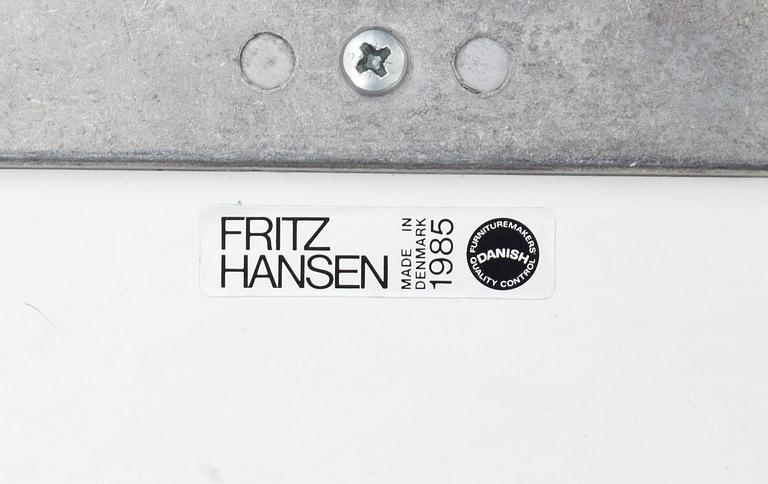 BORD, Arne Jacobsen, Fritz Hansen.