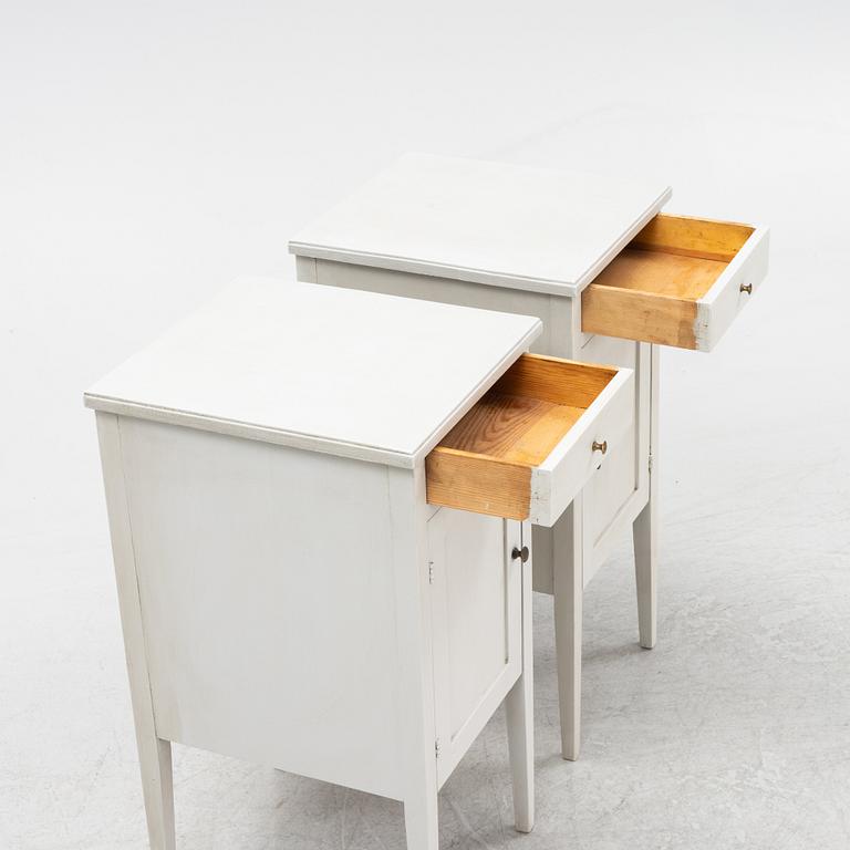 A pair of bedside tables, first half of the 20th century.