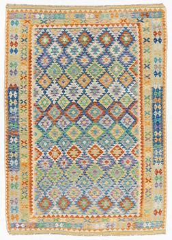 A Kelim carpet, c. 292 x 210 cm.