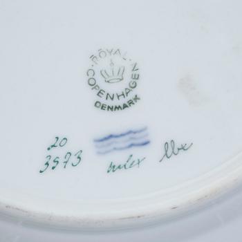 ASSIETTER 4 st, porslin. "Flora Danica", Royal Copenhagen.