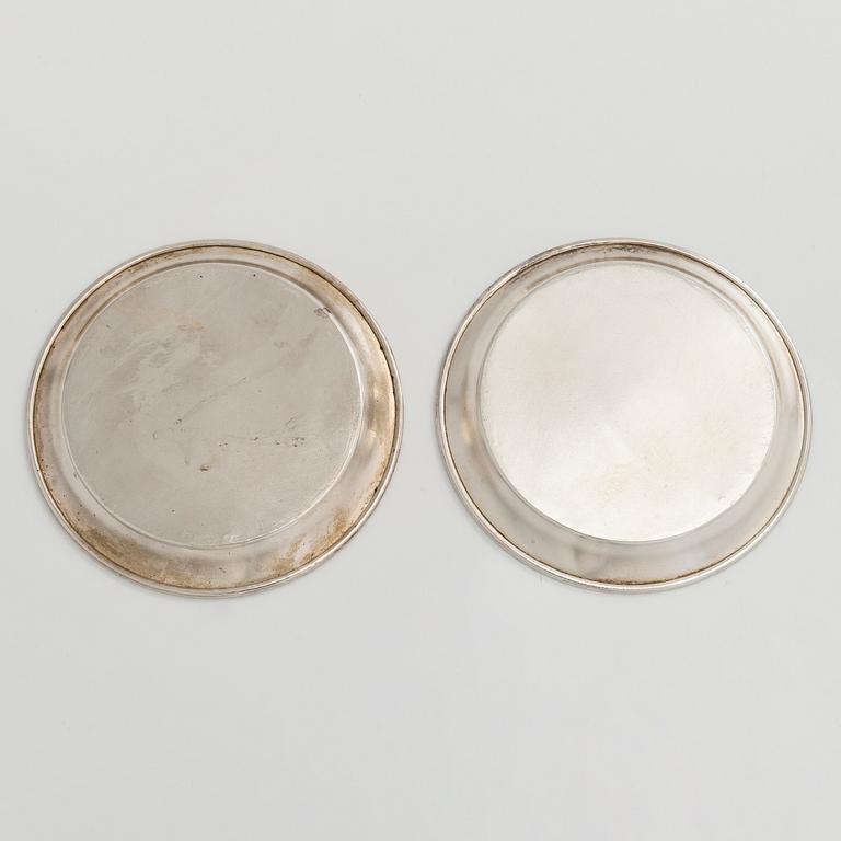 A 12-piece set of silver glass coasters, Kultakeskus, Hämeenlinna 1952. In original fitted case.