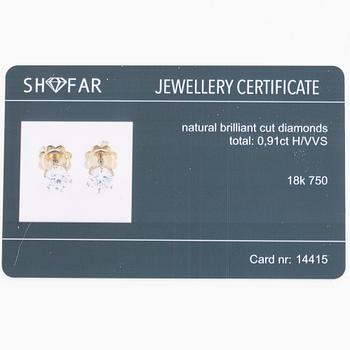 Örhängen 18K guld med briljantslipade diamanter.