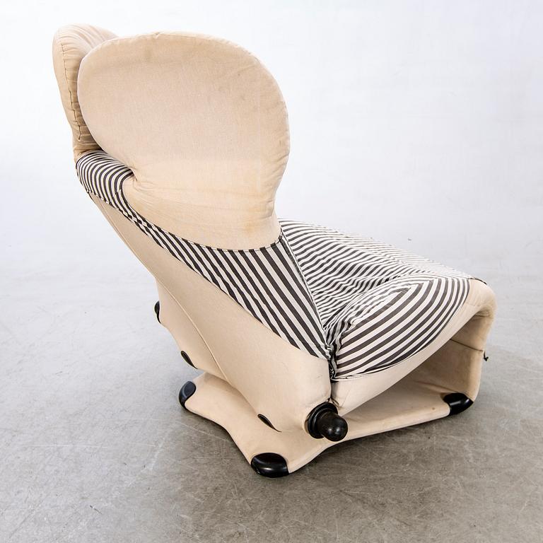 An 1980/90:s 'Wink chair', easy chair by Toshiyuki Kita.