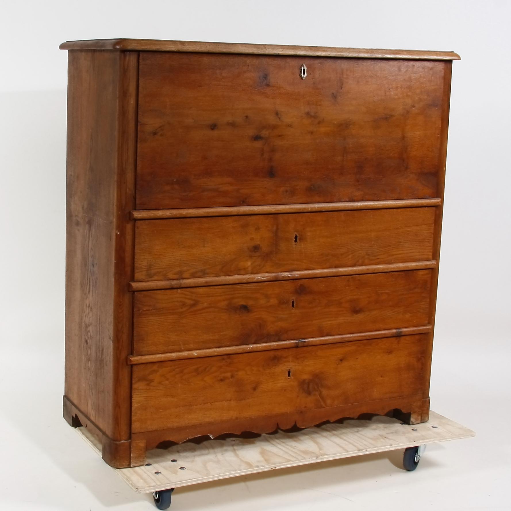 CHIFFONJÉ, 1800-talets mitt.