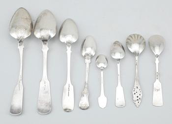 PART SKEDAR, silver, 21 delar, bl a Finland, 1900- samt 1800- tal. Vikt ca 479 gram.