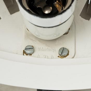 Alvar Aalto, a 'A704' table lamp for Valaistustyö.