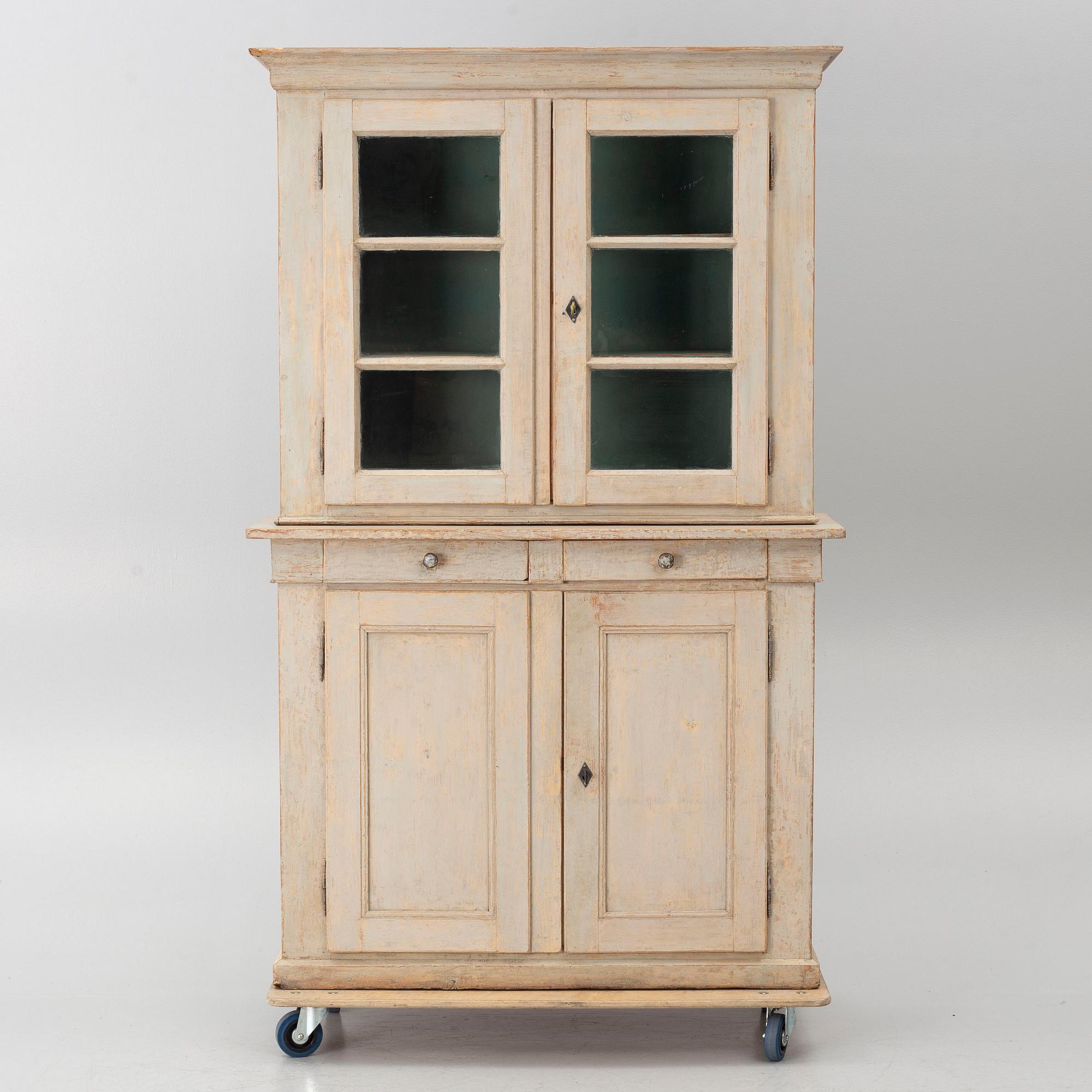 Cabinet, 19th century.