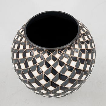 Bente Brosböl Hansen, floor vase signed.