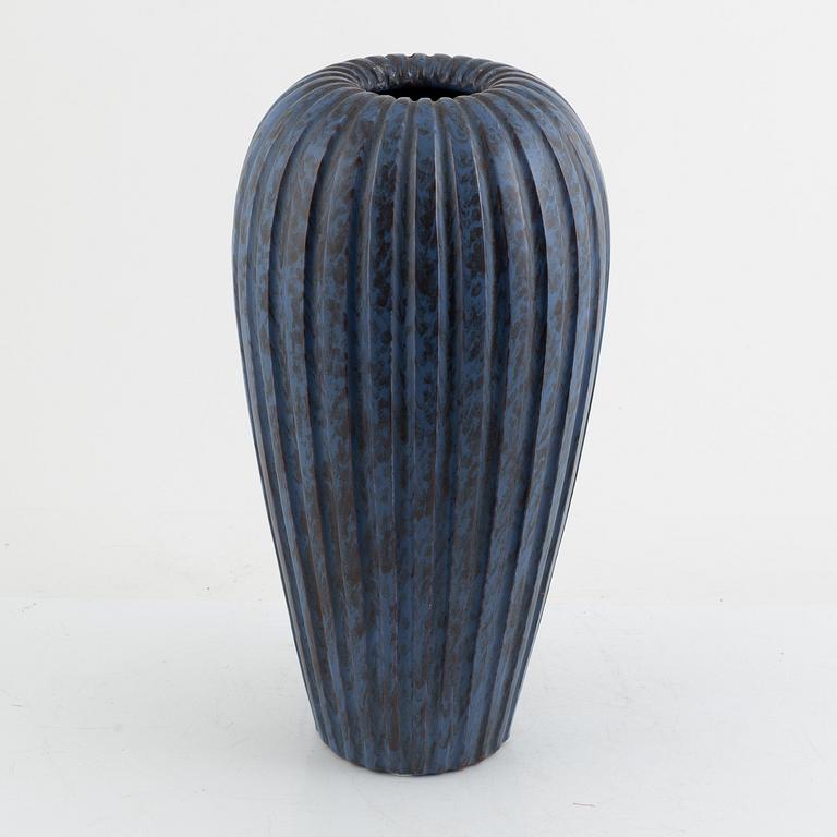 Vicke Lindstrand, an earthenware vase, Upsala-Ekeby.