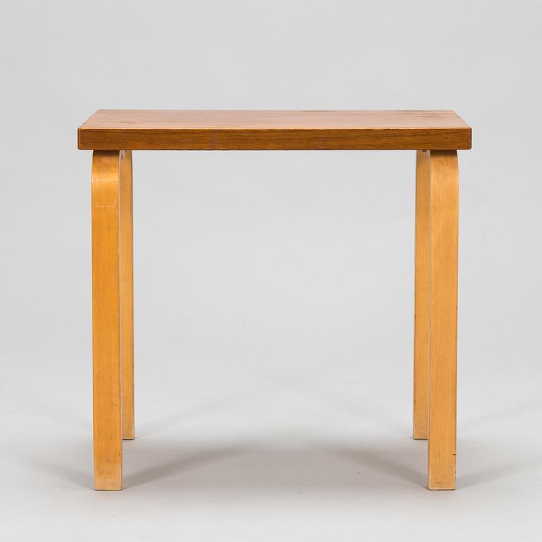 Alvar Aalto, a mid-20th century table for O.Y. Huonekalu-ja Rakennustyötehdas A.B.