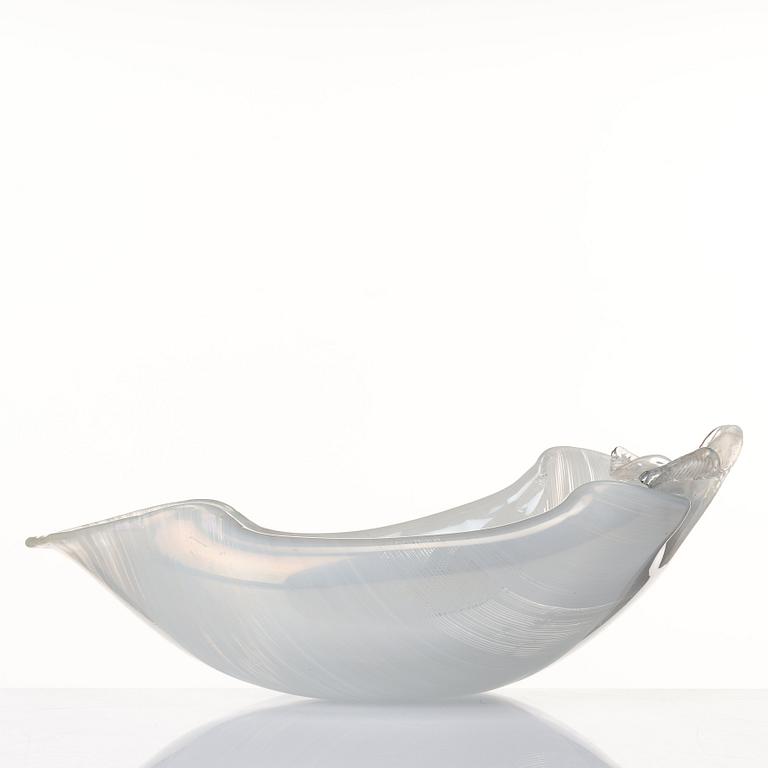 Tyra Lundgren, a leaf-shaped iridescent zanfirici bowl, Venini, Murano, Italy post 1938.