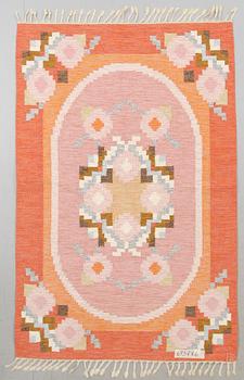 MATTA, rölakan, Ingegerd Silow, monogramsignerad IS. Ca 205 x 135 cm.