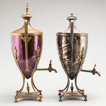 TEKÖK, 2 st, koppar samt försilvrad koppar, 1800-talets första hälft.