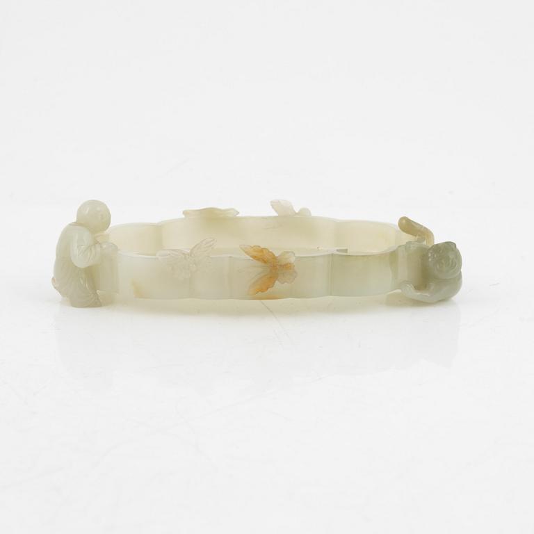 A Chinese nephrite brush washer, 20th century.