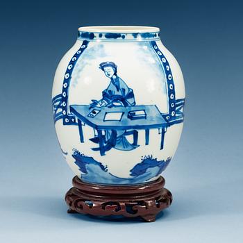 1710. A blue and white jar, Qing dynasty, Kangxi (1662-1722).