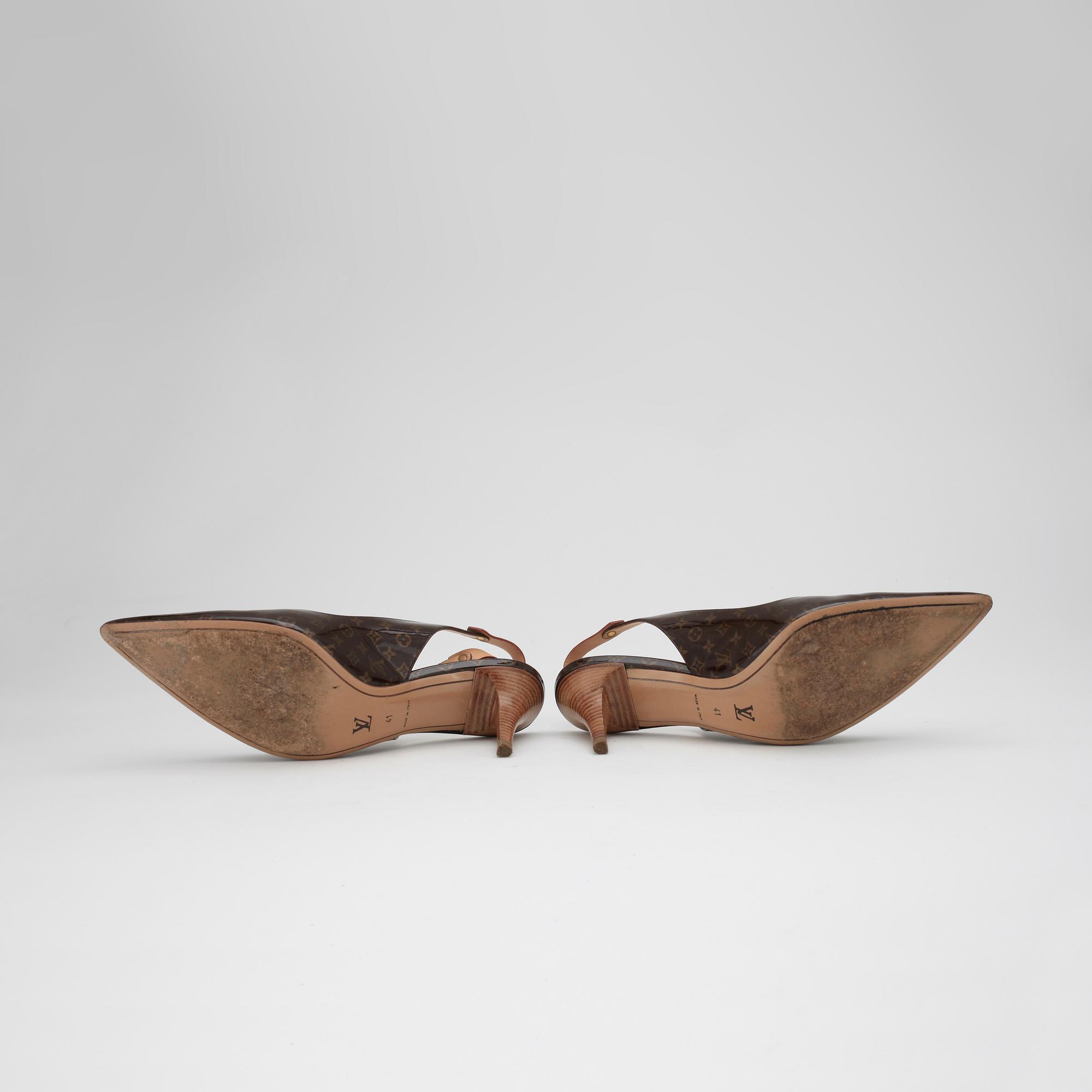 LOUIS VUITTON, a pair of brown monogram patent leather lady's shoes.