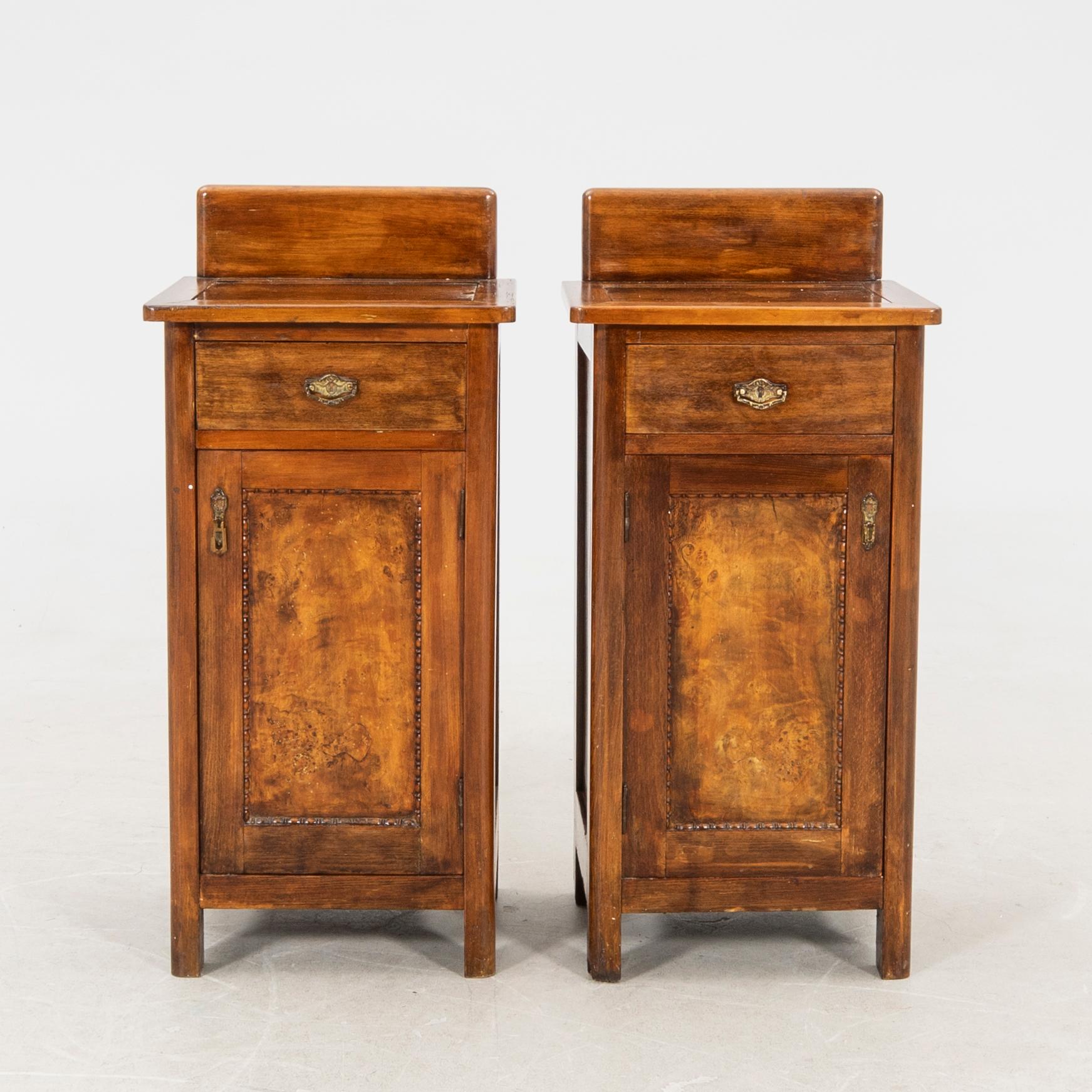 Pair of bedside tables, first half of the 20th century.