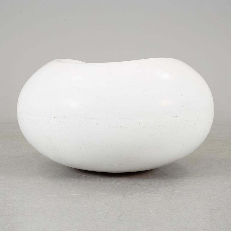 EERO AARNIO, KANTARELLIPÖYTÄ, 1966, Asko Oy. PASTILLI. Valmistanut Asko tai Adelta. Suunniteltu 1962.