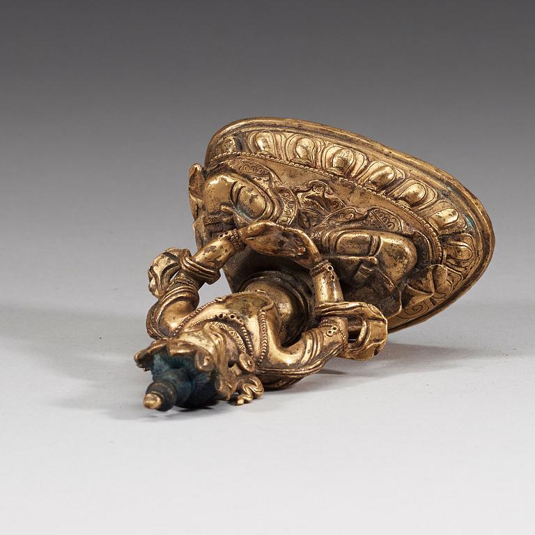 AMITAYUS, förgylld brons. Sinotibetansk, 1700-tal.