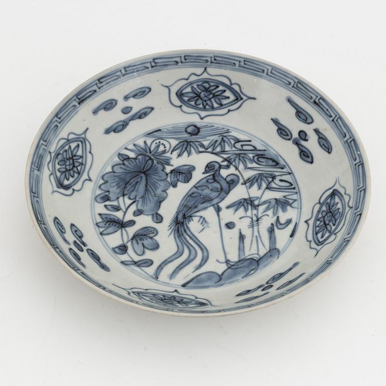 Fat, porslin. Mingdynastin, Swatow.