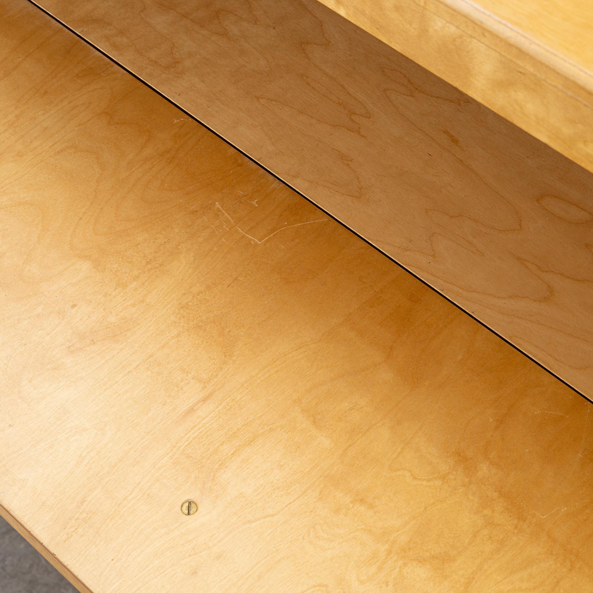 Axel Larsson, tillskrivet, skåp, Svenska Möbelfabrikerna, Bodafors, 1930-40-tal.