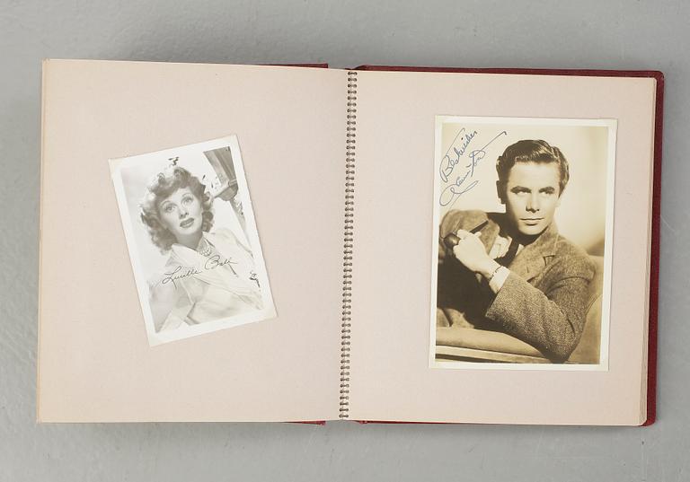AUTOGRAFER, ca 420 stycken. Bl a Gary Cooper, Bing Crosby, Lauren Bacall, Clark Gable, Judy Garland mfl.