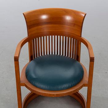 FRANK LLOYD WRIGHT, KARMSTOL, modellnr 606 "Barrel Chair", Cassina 1986.