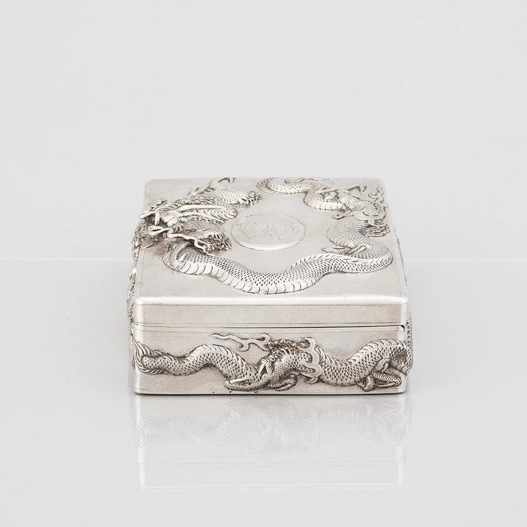 A Chinese Silver box with cover, Shanghai, markers mark Zee Sung, early 20th Century.