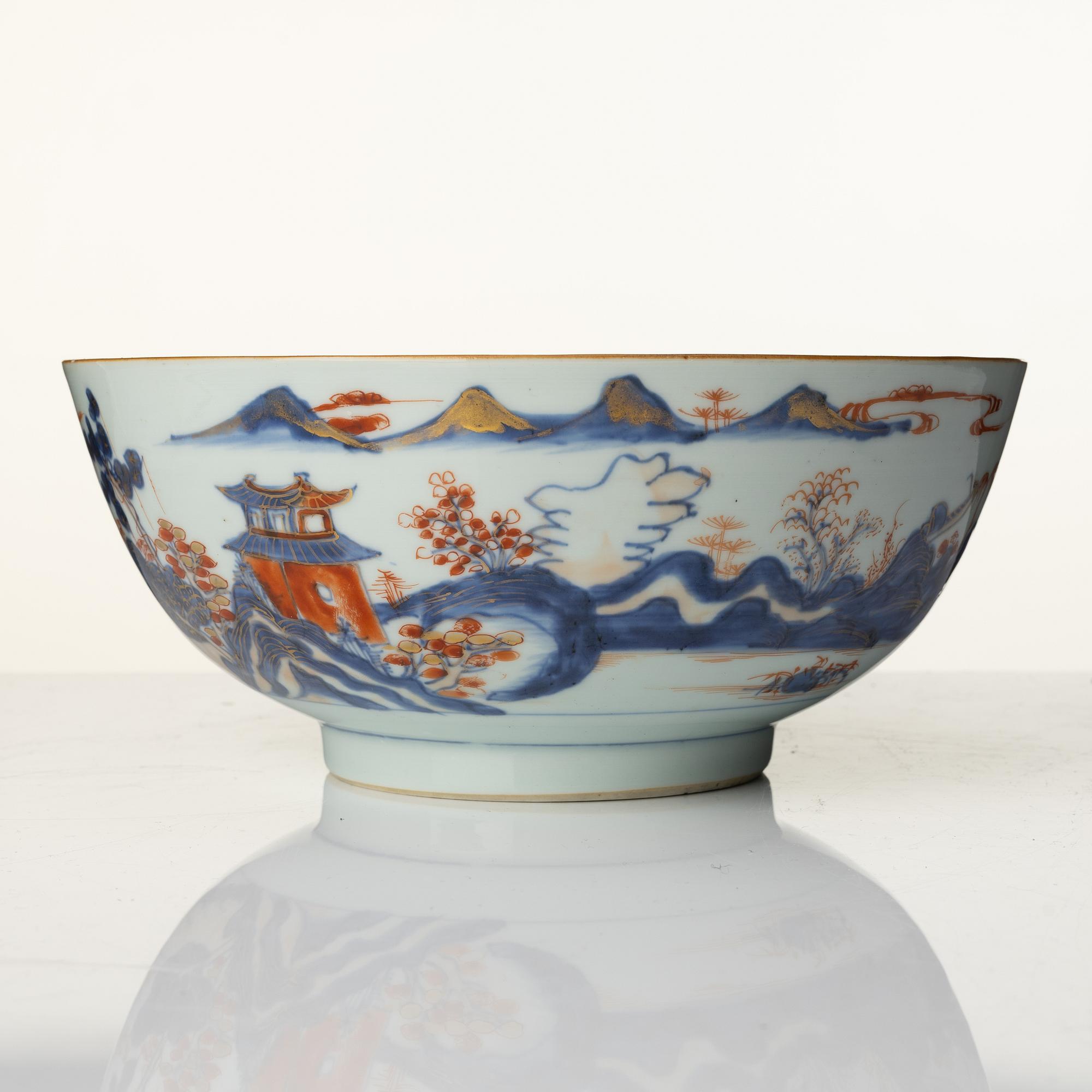 Tallrikar, nio stycken, kompaniporslin. Qingdynastin, Qianlong (1736-95).