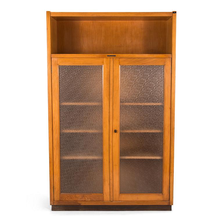 Antonio Ferretti, An early 1950s 'Algeri' bookcase, Milan, Italy.