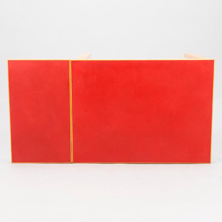 A mid-20th century drop leaf table for Artek Finland.