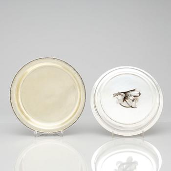 Atelier Borgila, a sterling silver lidded dish, Stockholm 1974.