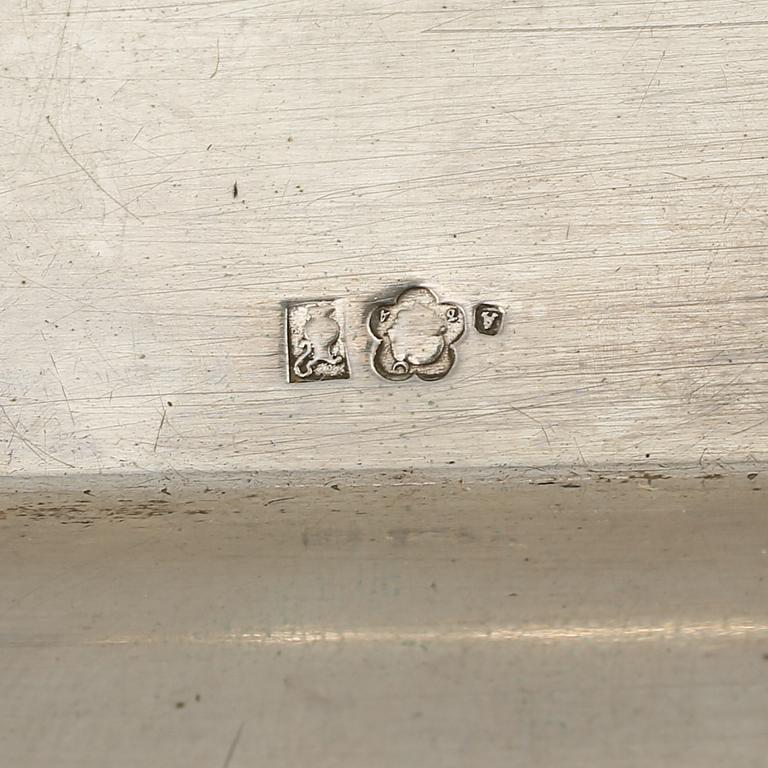 BRICKA, silver, troligen Eduard Friedman, Wien, Österrike, 1881-1919, vikt 530 gram.