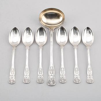 DESSERTSKEDAR, 6 st samt SÅSSLEV, silver, Gustaf Möllenborg, Stockholm 1901. Vikt ca 235 g.