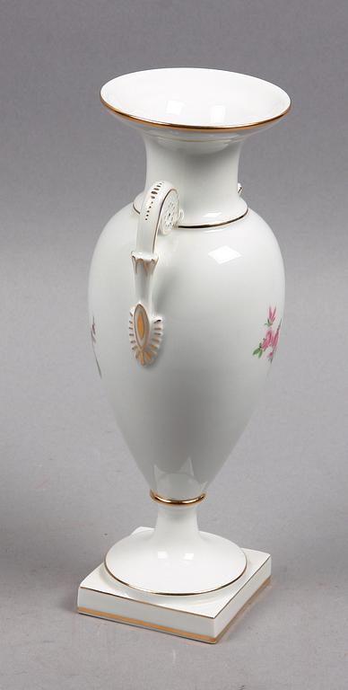 VAS, porslin, empirestil, Meissen, 1900-tal.