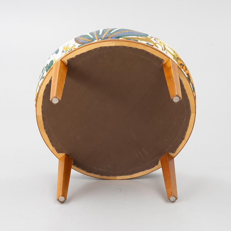 Josef Frank, Stool, model 647, Firma Svenskt Tenn,