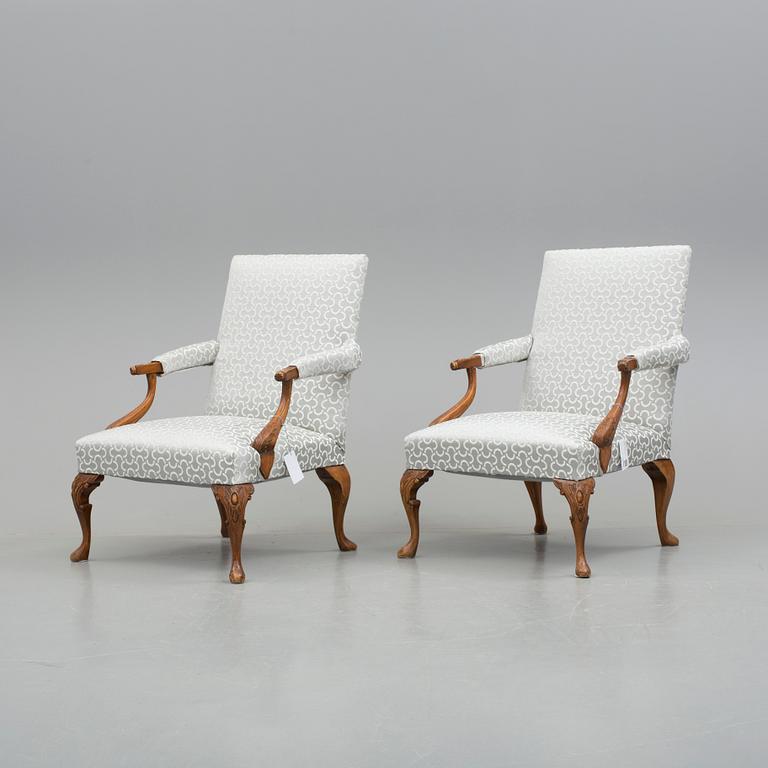 KARMSTOLAR, ett par, barockstil, 1900-tal.