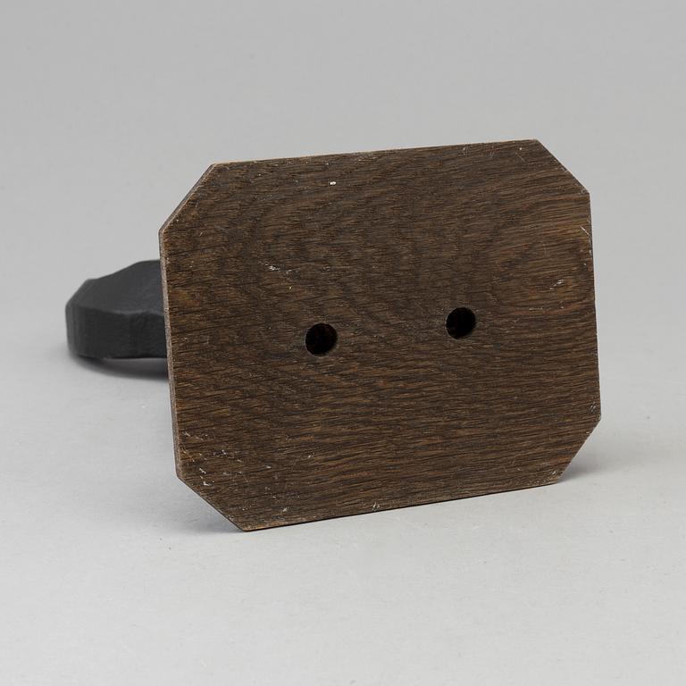 GUNNAR KANEVAD, sculpture, cast iron, signed and dated 1973.