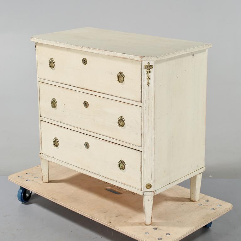 BYRÅ, sengustaviansk stil, omkring år 1900.