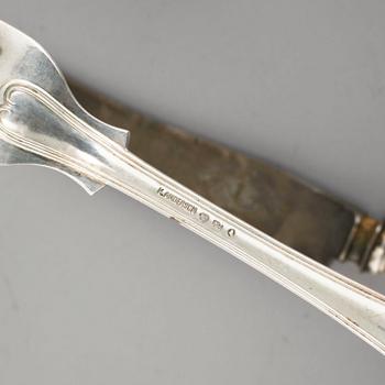 16 similar pieces of silverware, 1826 - 1933. Weight 799 g incl steel blade.