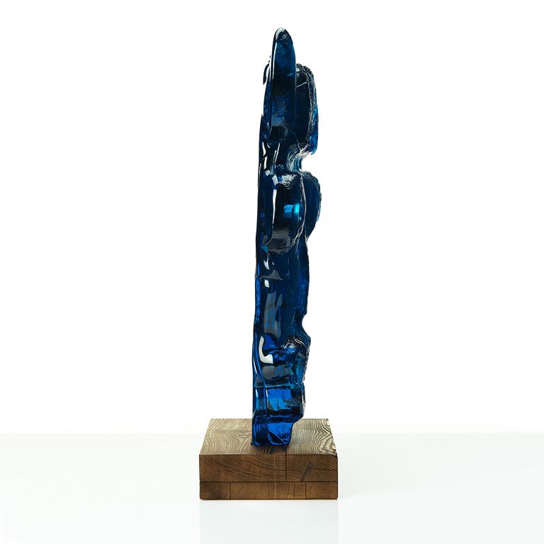 Edvin Öhrström, a blue/ turquoise coloured cast glass sculpture of a bull's head, Lindshammar glassworks, Sweden, signed and dated 1953.