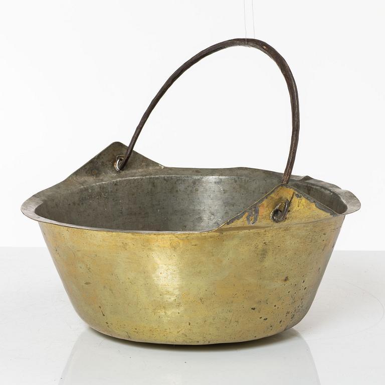 A Swedish brass kettle, 18th century.