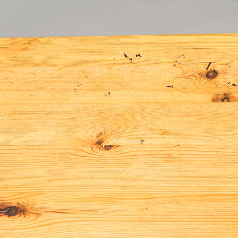 Ben af Schultén,a late 20th century '852' dining table for Artek.