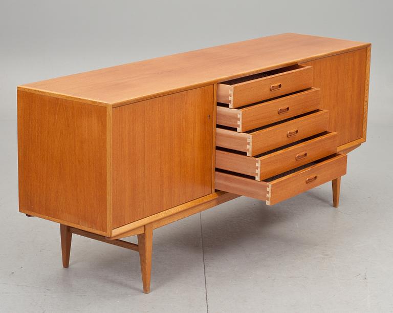 SIDEBOARD. 1960-tal.