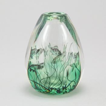 a glas vase.