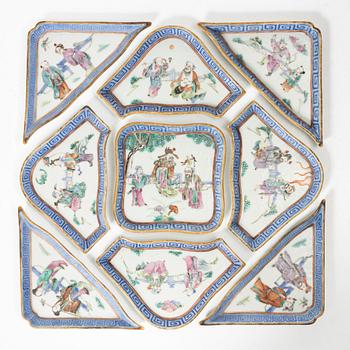 A nine-piece porcelain cabaret, China, Qing dynasty, 19th century.