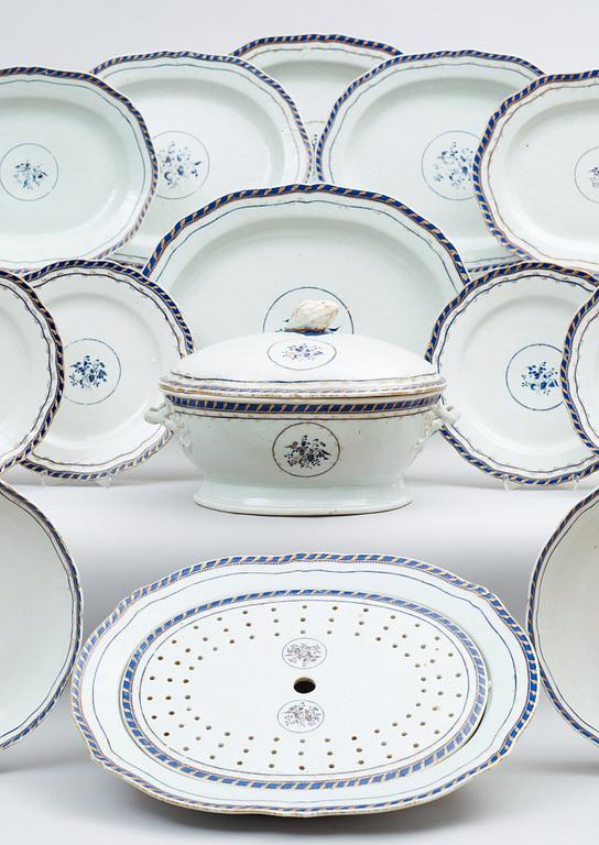 An underglaze blue and gold dinner service, Qing dynasty, Jiaqing (1796-1820). (101 pieces).