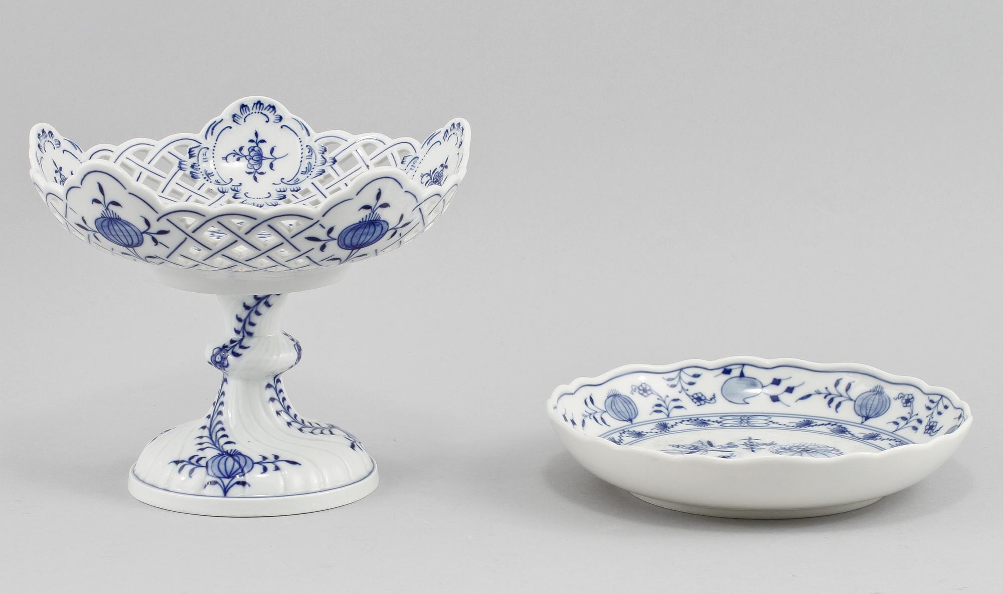 SERVISDELAR, 5 st, "Lökmönstret", Meissen, 1900-talets andra hälft.